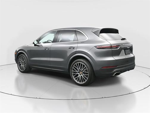 2022 Porsche Cayenne Base