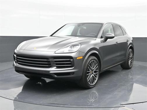 2022 Porsche Cayenne Base