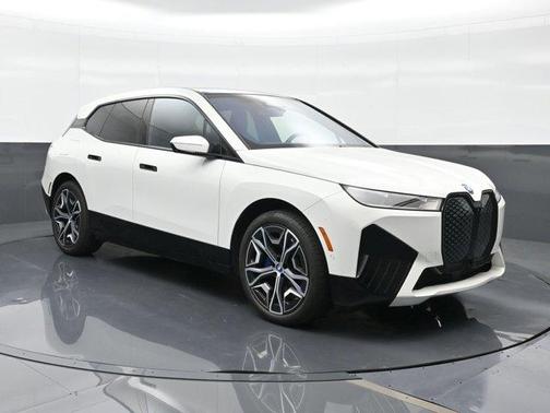 Alpine White 2024 BMW iX xDrive50