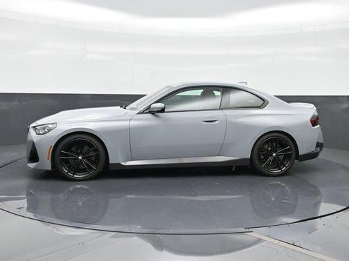 2022 BMW 230 i