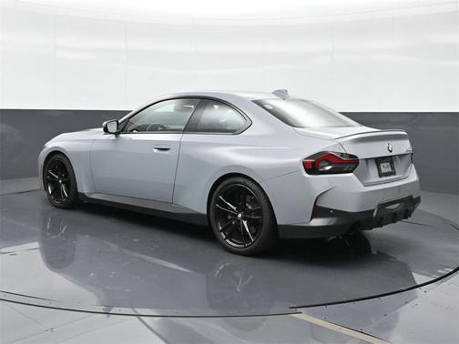 2022 BMW 230 i