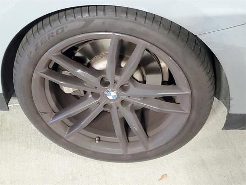 2022 BMW 230 i