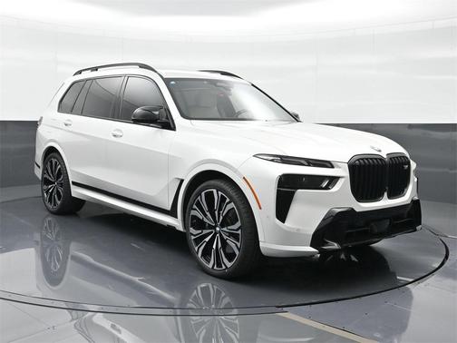 2024 BMW X7 M60i
