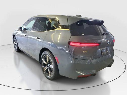 2026 BMW iX xDrive45