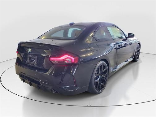 2025 BMW 230 i