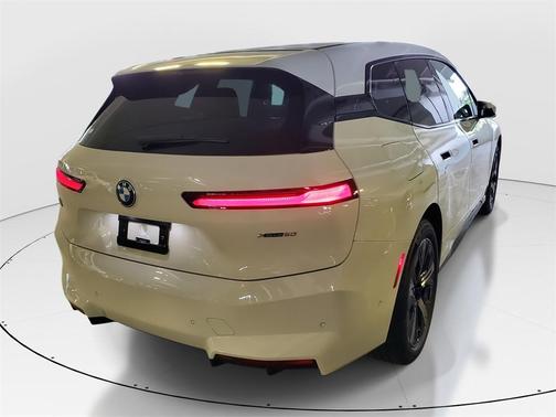 2026 BMW iX xDrive60