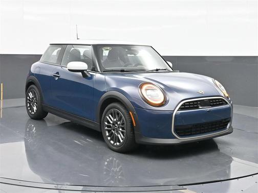 2025 MINI Hardtop ICONIC
