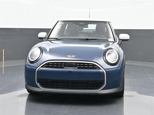 2025 MINI Hardtop ICONIC