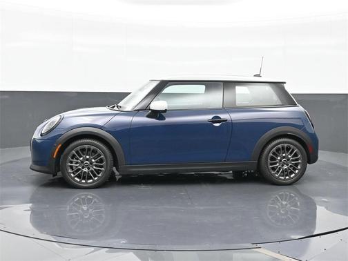 2025 MINI Hardtop ICONIC