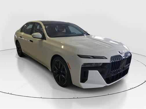 2026 BMW 740 i