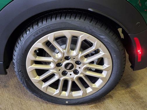 British Racing Green IV Metallic 2026 MINI Convertible Cooper S