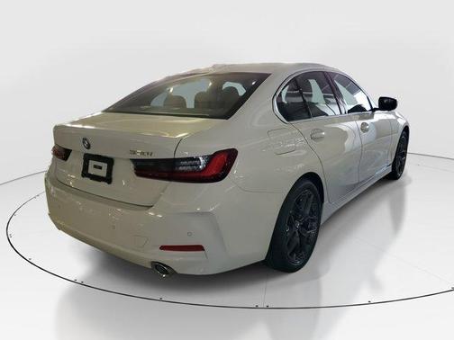 2026 BMW 330 i NA