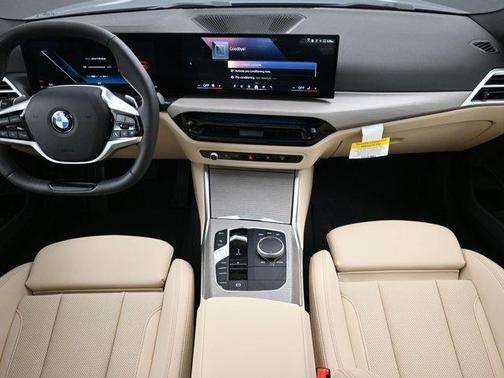 2025 BMW 330 i
