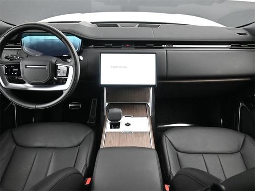 2025 Land Rover Range Rover P530 SE