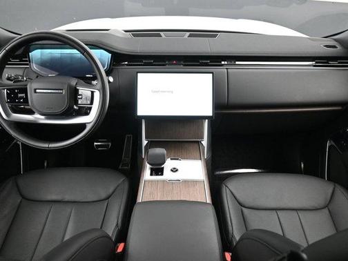 2025 Land Rover Range Rover P530 SE