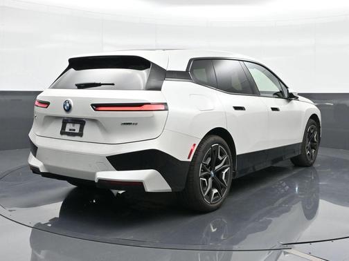 2024 BMW iX xDrive50