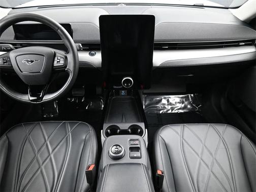 2022 Ford Mustang Mach-E Select