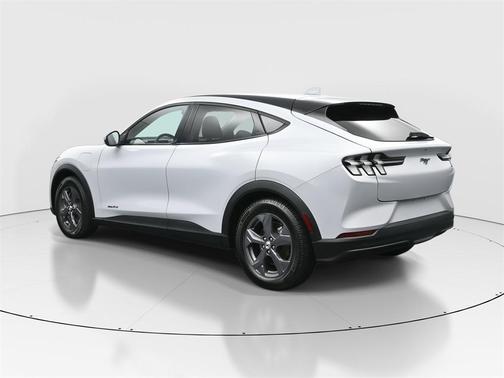 2022 Ford Mustang Mach-E Select