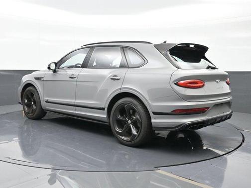 2022 Bentley Bentayga V8