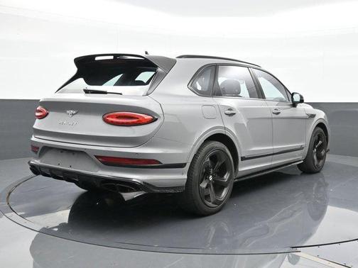 2022 Bentley Bentayga V8
