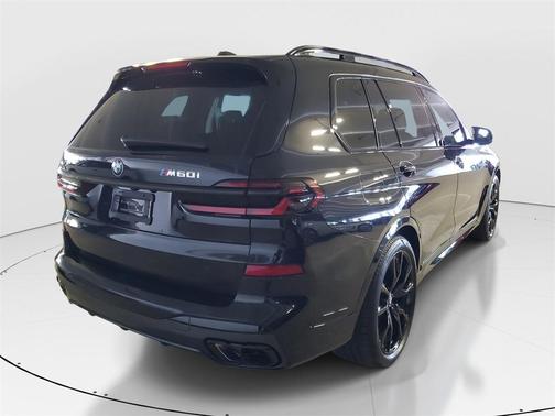 2026 BMW X7 M60i