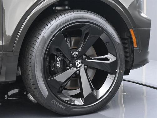 2024 Bentley Bentayga Azure