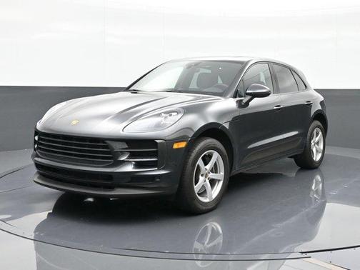 2021 Porsche Macan Base