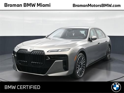 2025 BMW 740 i