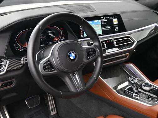 2023 BMW X6 M50i