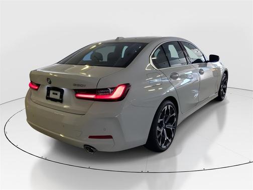2025 BMW 330 i