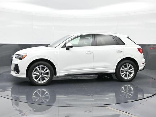 Ibis White 2021 Audi Q3 45 S line Premium