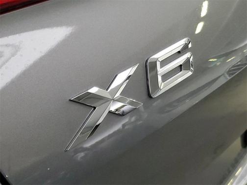 2026 BMW X6 xDrive40i