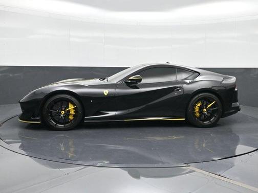 2020 Ferrari 812 Superfast Base