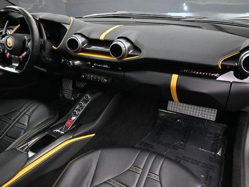 2020 Ferrari 812 Superfast Base