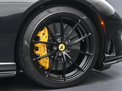 2020 Ferrari 812 Superfast Base