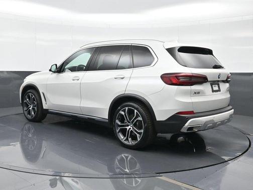 2023 BMW X5 sDrive40i
