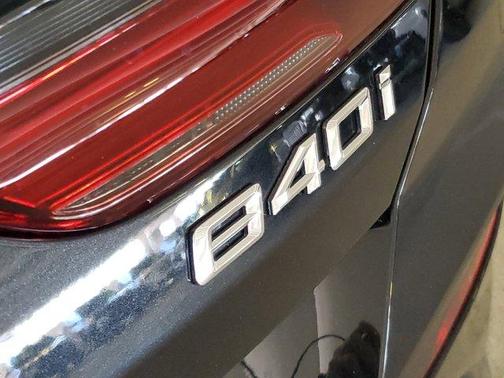 Black Sapphire Metallic 2026 BMW 840 i
