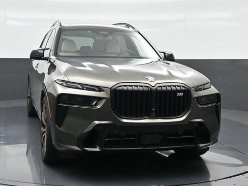 Manhattan Green Metallic 2025 BMW X7 M60i