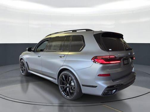 Gray Metallic 2027 BMW X7 M60i