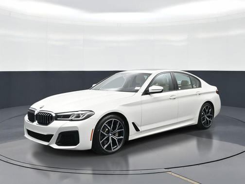 Alpine White 2023 BMW 530 i