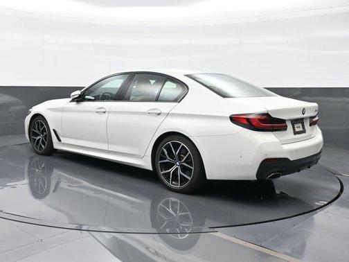 Alpine White 2023 BMW 530 i