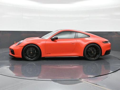 2022 Porsche 911 Carrera GTS