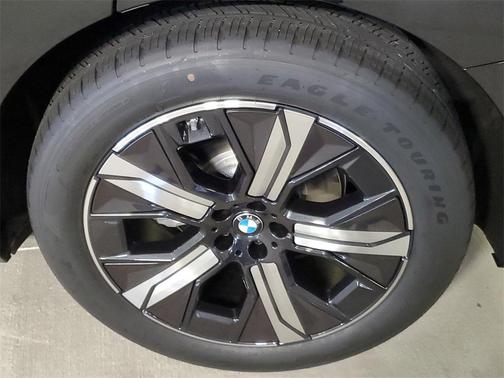 2026 BMW iX xDrive45