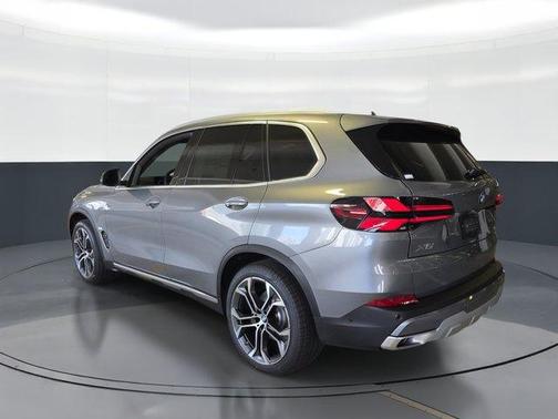 Gray Metallic 2026 BMW X5 sDrive40i