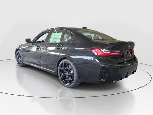 2025 BMW 330 i