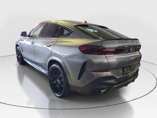 Gray Metallic 2026 BMW X6 xDrive40i
