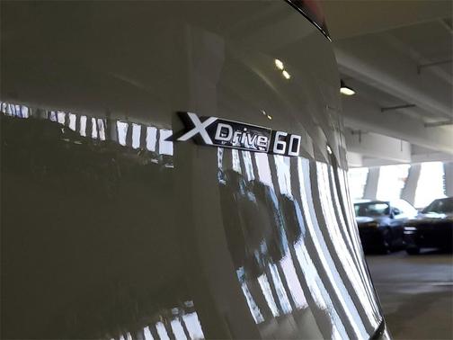 2026 BMW iX xDrive60