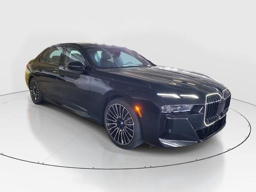 2026 BMW 740 i