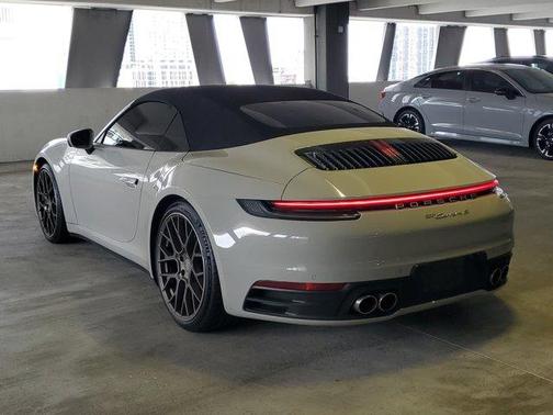 2022 Porsche 911 Carrera S