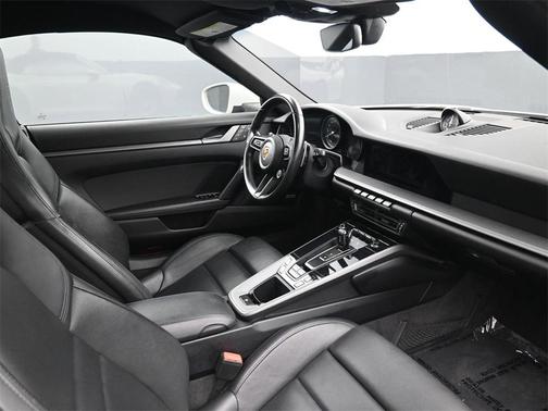 2022 Porsche 911 Carrera S